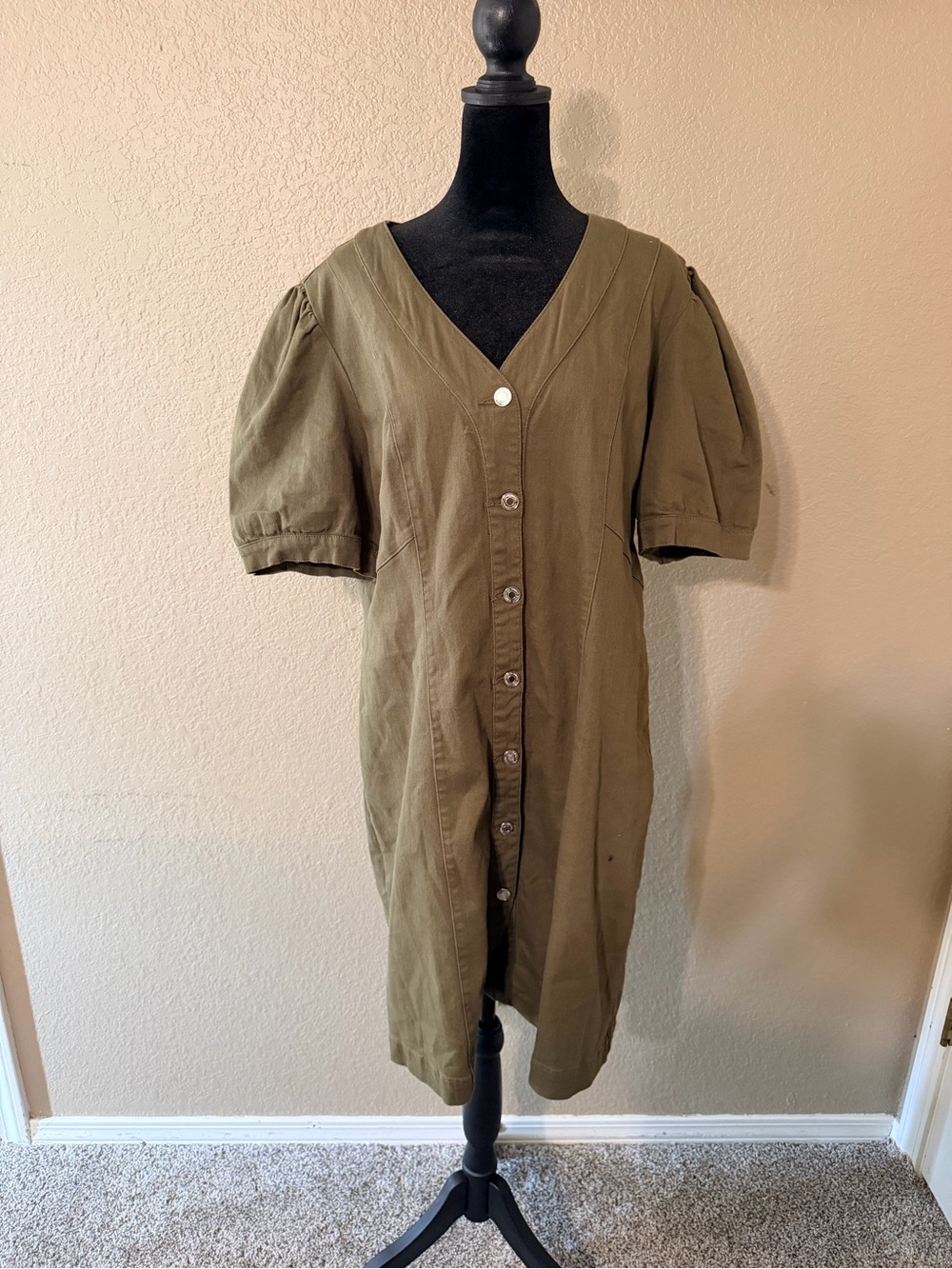 Vero Moda Olive Green Button-Down Midi Dress with Puff Sleeves